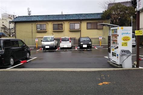 枚方市駅 駐車場 安い そして、なぜかそこには猫がたくさんいる